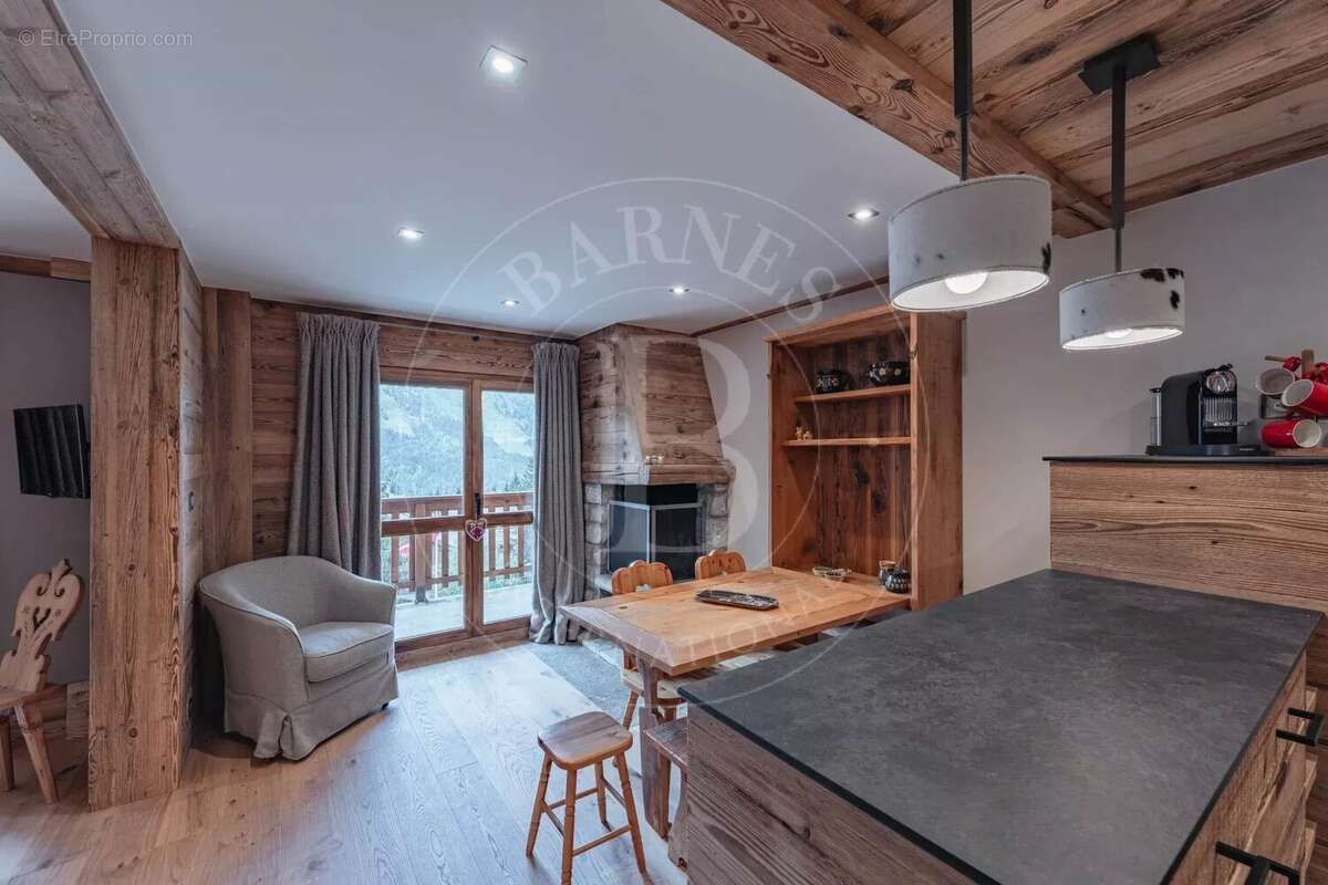 Appartement à LES ALLUES
