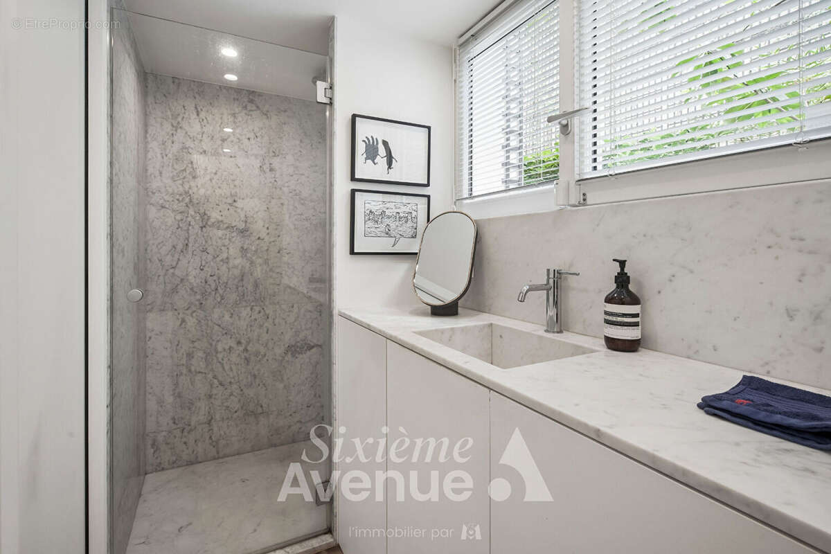 Appartement à PARIS-4E