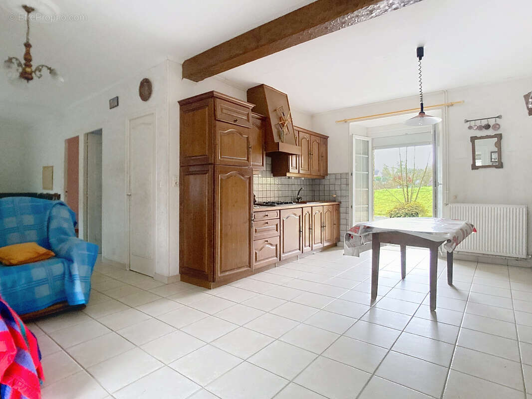 Maison à SAINT-GEORGES-MONTCOCQ