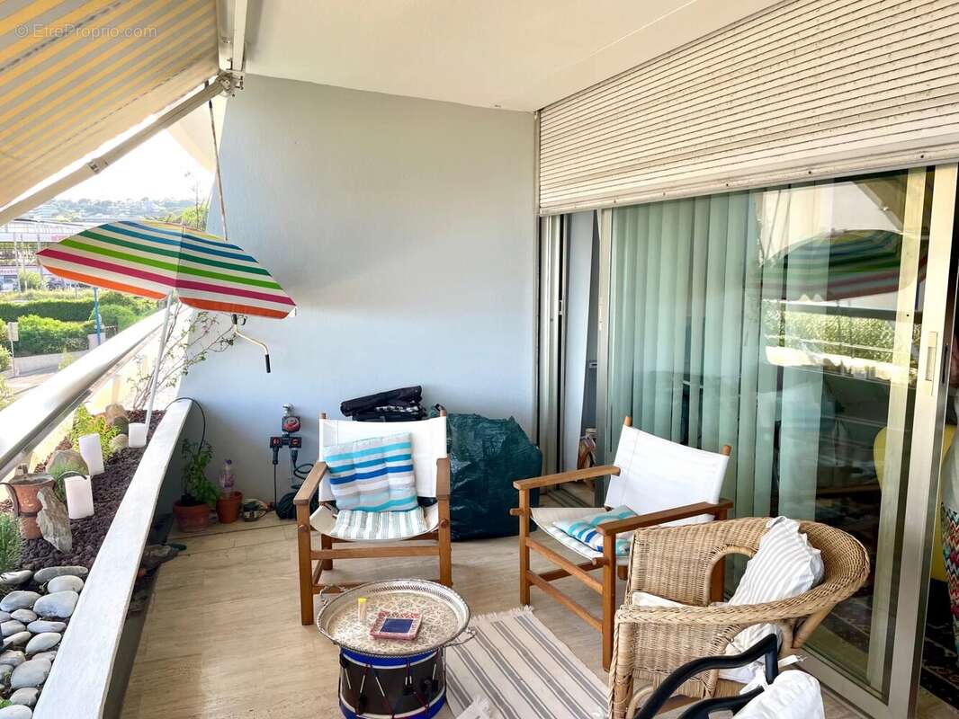 Appartement à VILLENEUVE-LOUBET