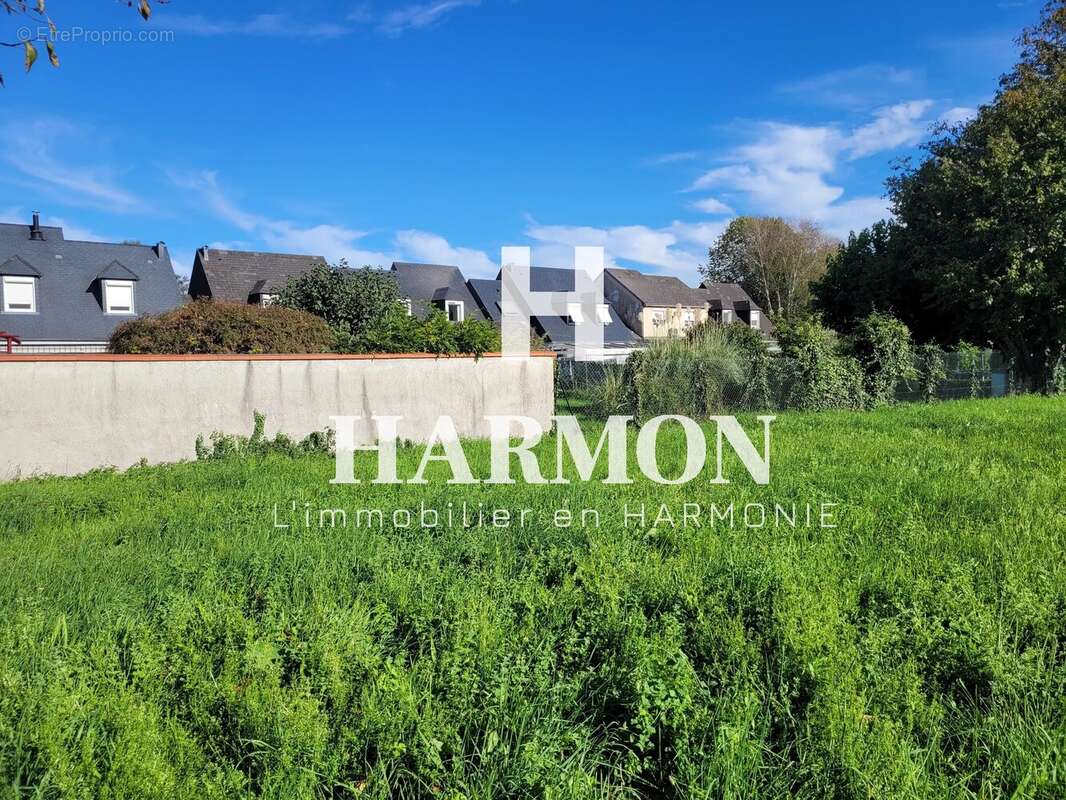 Terrain à OLORON-SAINTE-MARIE