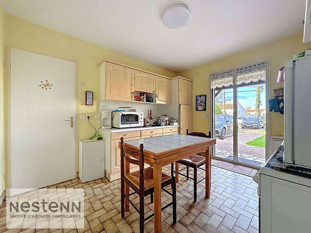 Maison à SAINT-URBAIN