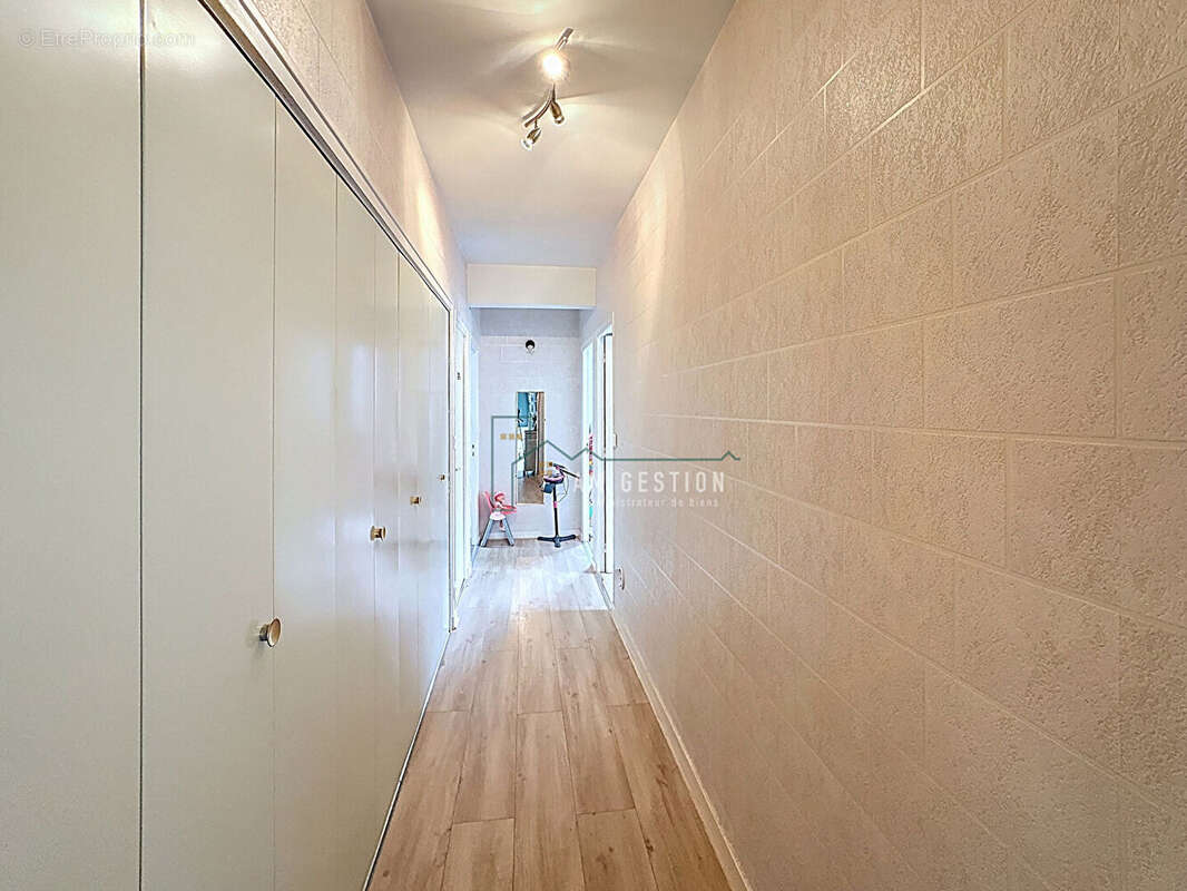 Maison à SAINT-PRIEST-TAURION