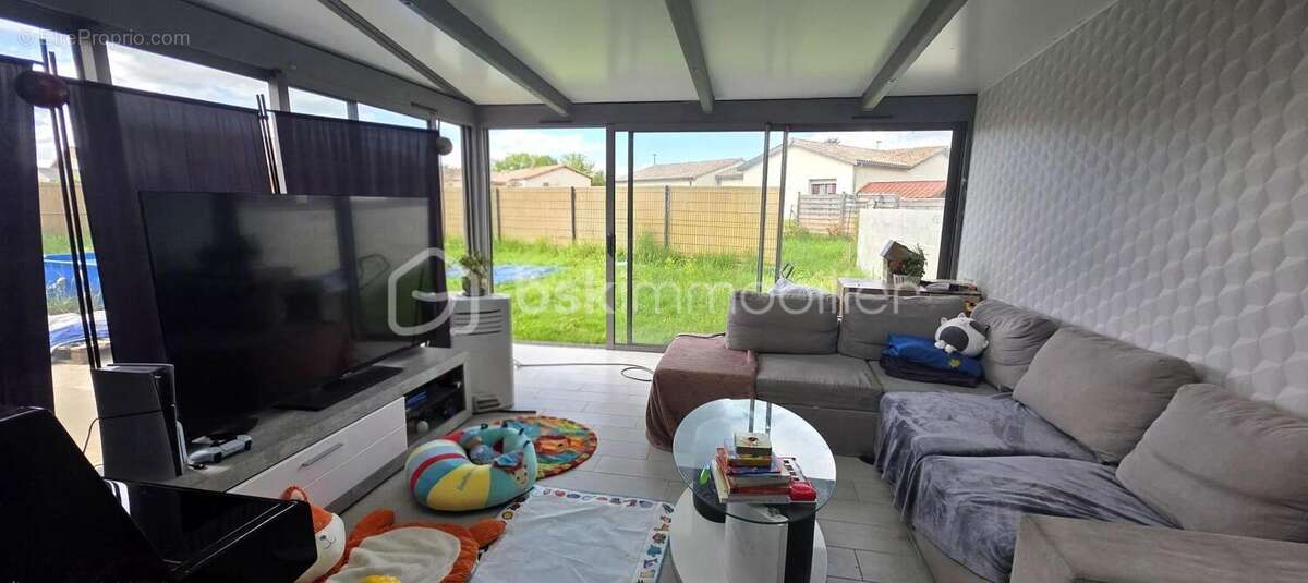 Maison à AUBIE-ET-ESPESSAS