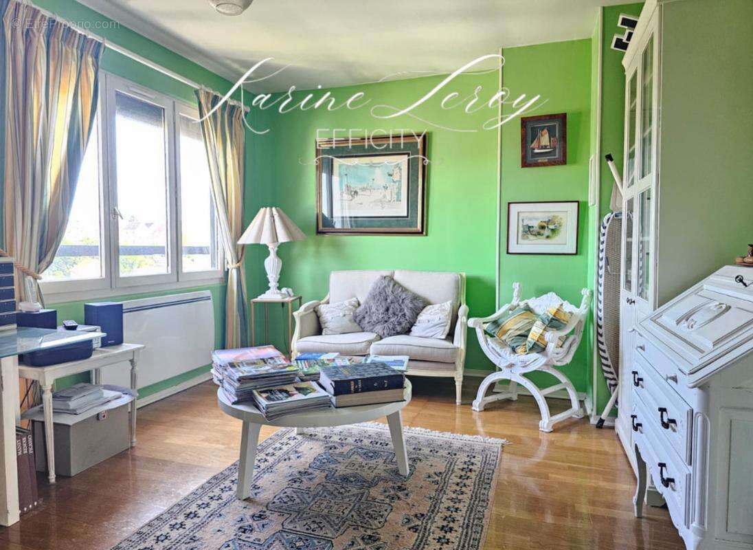 Maison à MARLY-LA-VILLE