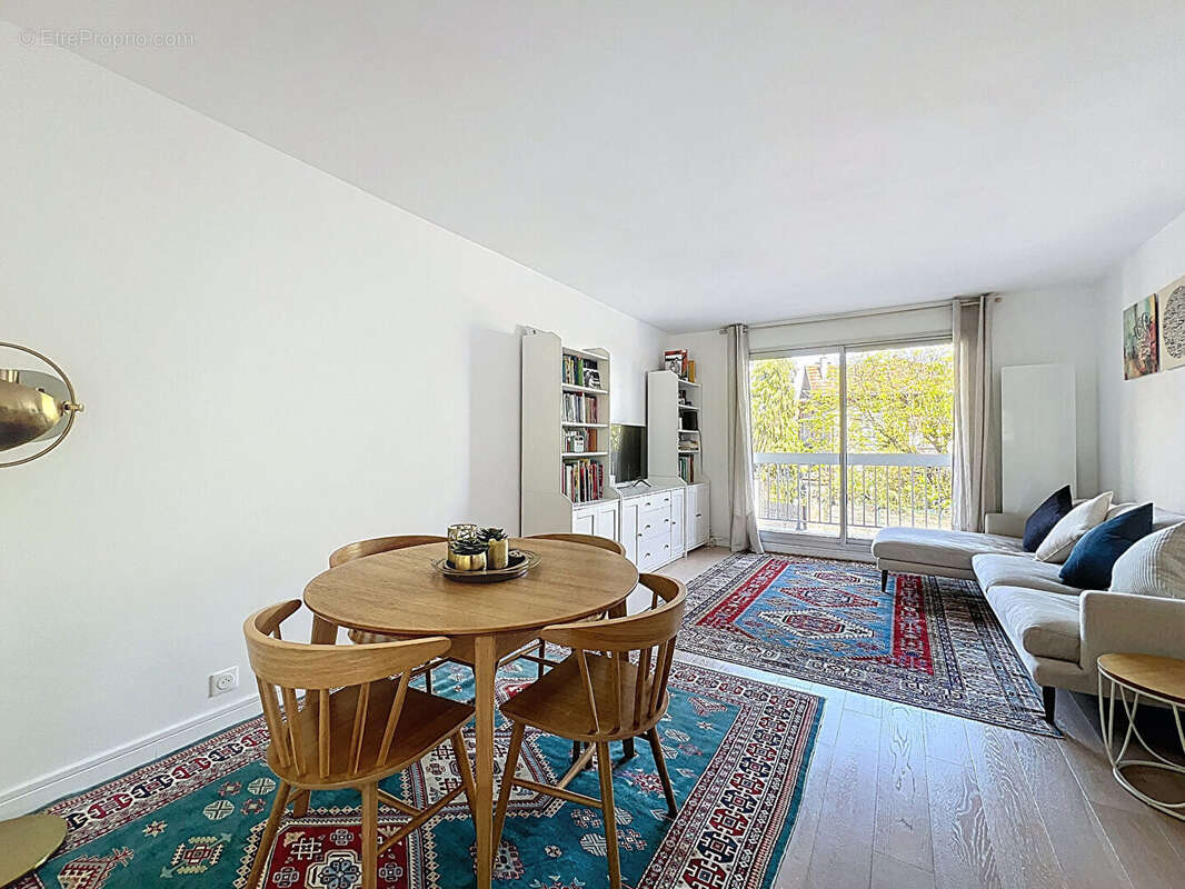 Appartement à SURESNES