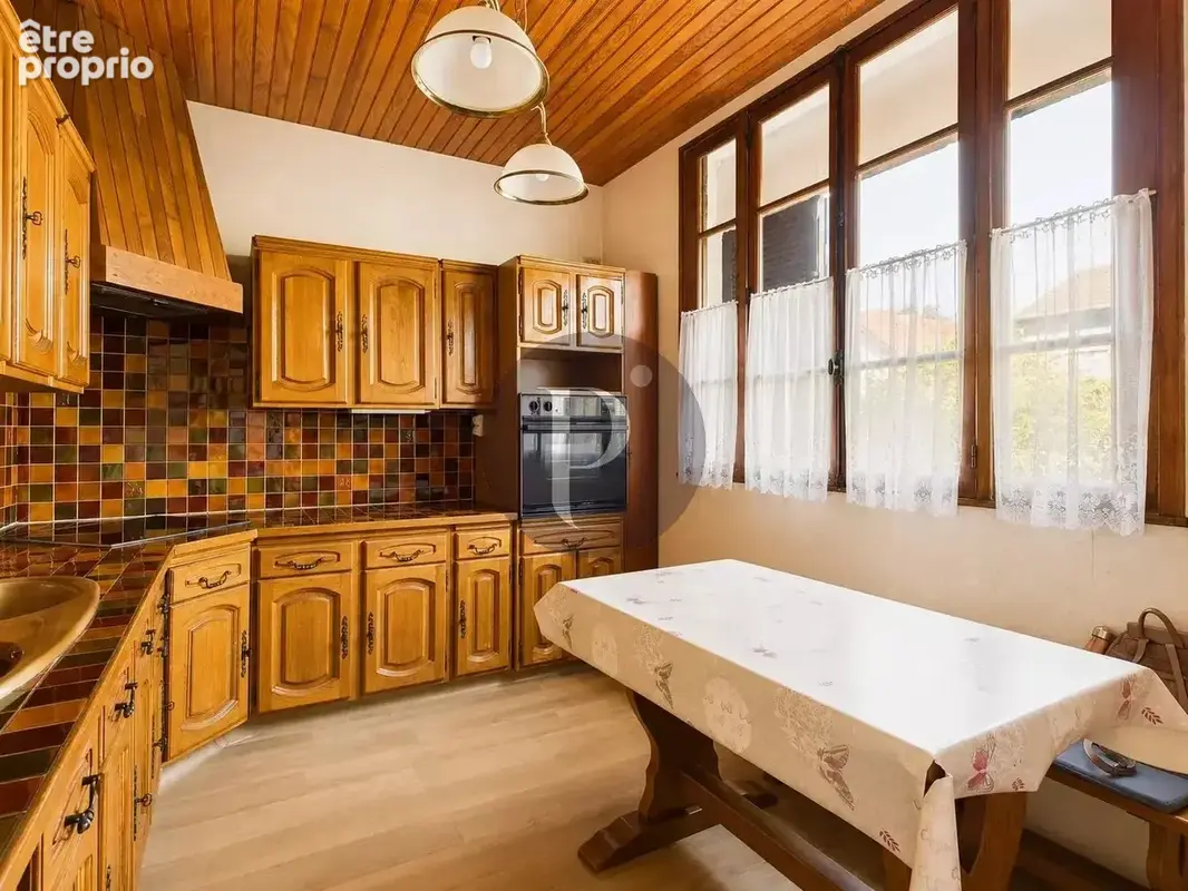 Maison familiale,153 m² habitables ,5 chambres, Terrasse & jardin - photo 9
