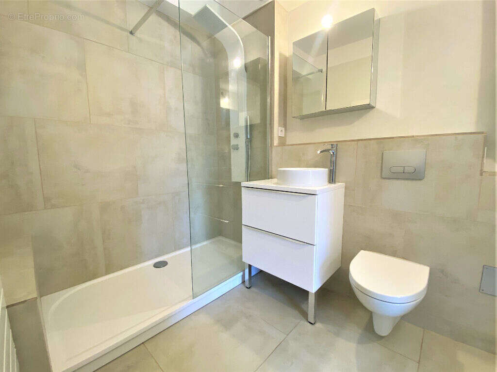 Appartement à VALLEIRY