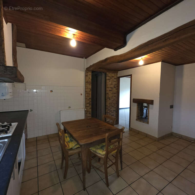 Maison à BELIN-BELIET