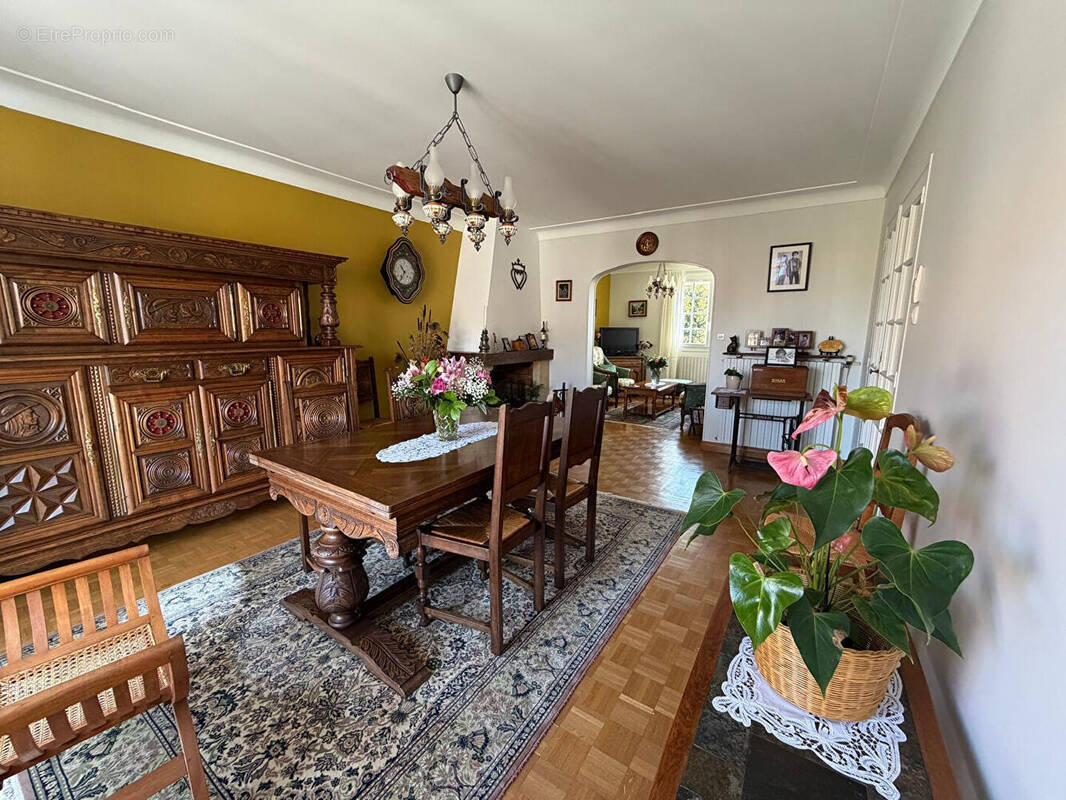 Maison à SAINT-SEBASTIEN-SUR-LOIRE