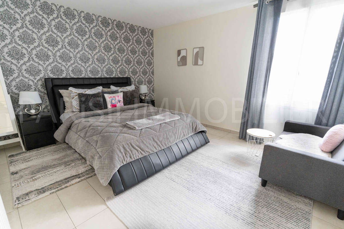 Maison - 6 pièces - 145m2 - Franconville - photo 12