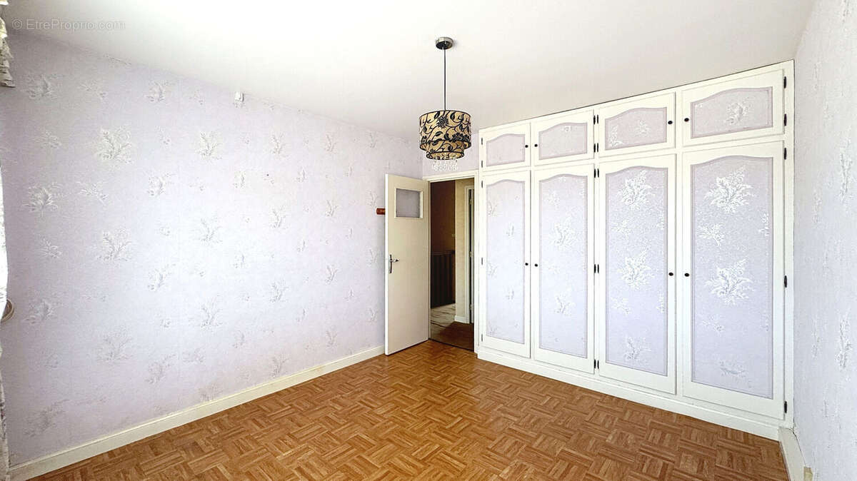 CALAIS - Maison 3 chambres - Jardin - Garage - 92m2 - photo 4