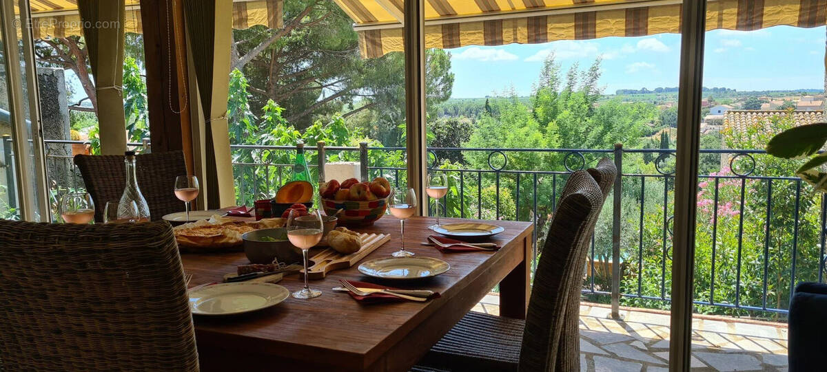 Veranda avec vue - Maison à SERVIAN