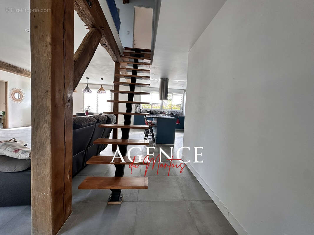 Maison à DONNEMARIE-DONTILLY