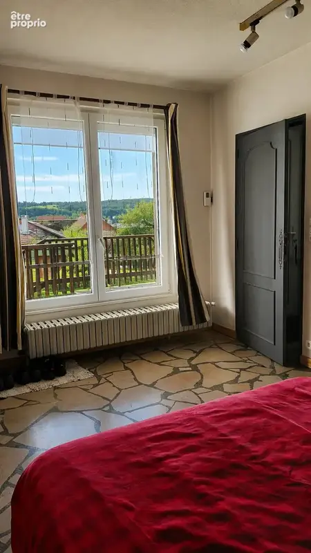 Maison 6 chambres à Orchamps-Vennes - photo 7