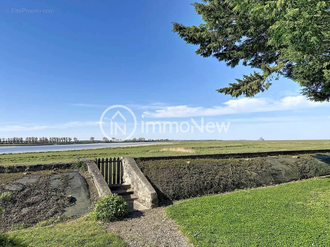 Maison à LE VAL-SAINT-PERE