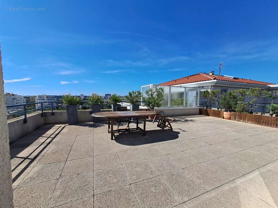 Appartement à MARSEILLE-13E