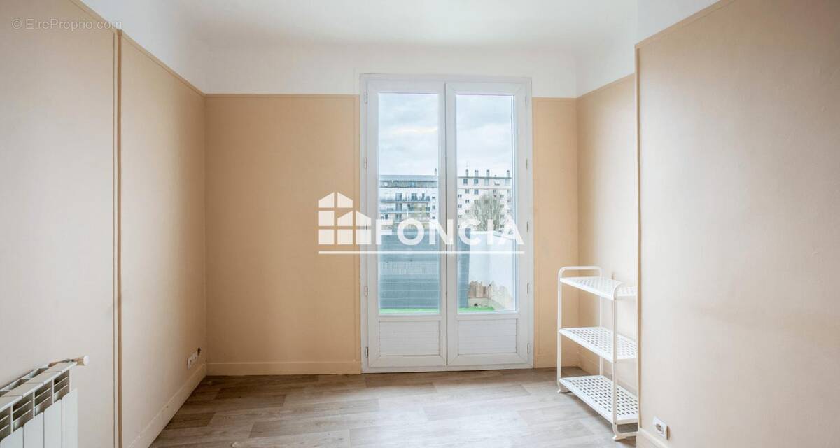 Appartement à SARTROUVILLE