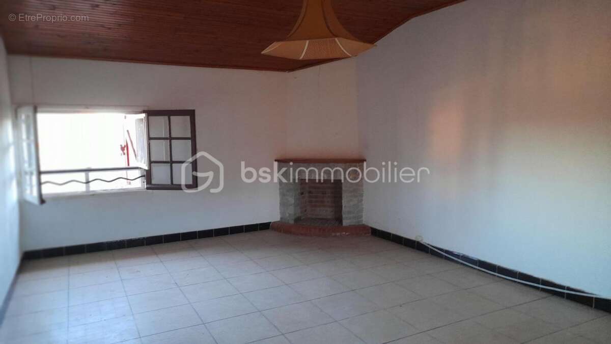 NOUVELLE BAISSE DE PRIX de 12% (à prévoir) pour cette BASTIDE en pierres à rénover MANOSQUE - photo 6