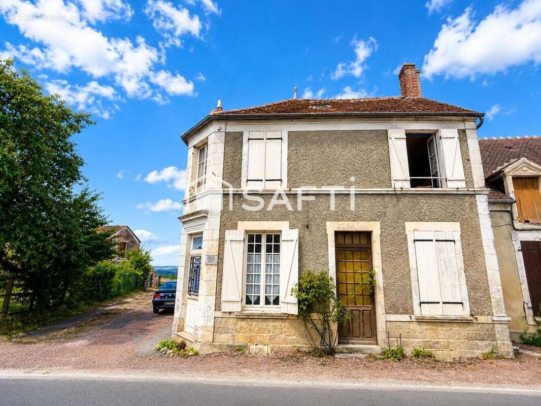 Maison 197 m² à Saint-Andelain  - photo 2