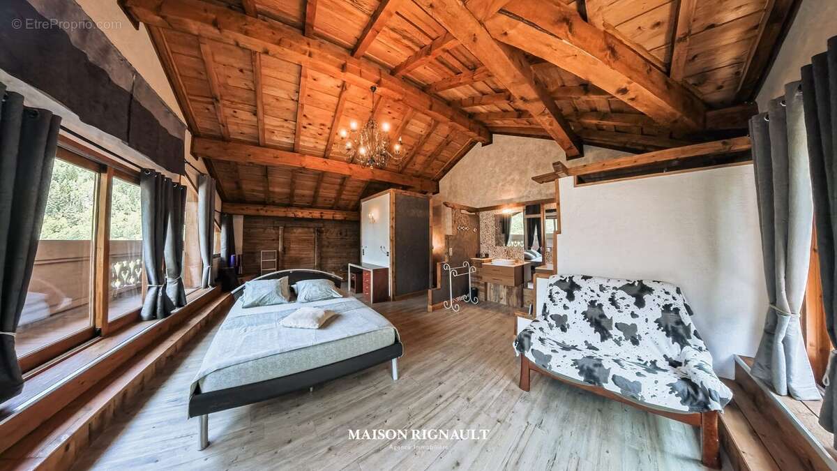 Maison à VILLAROGER