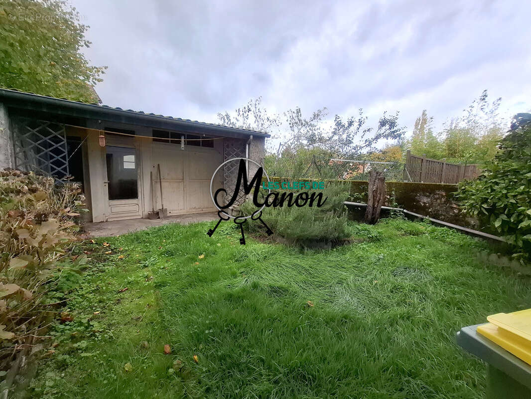 Maison à BESSINES-SUR-GARTEMPE