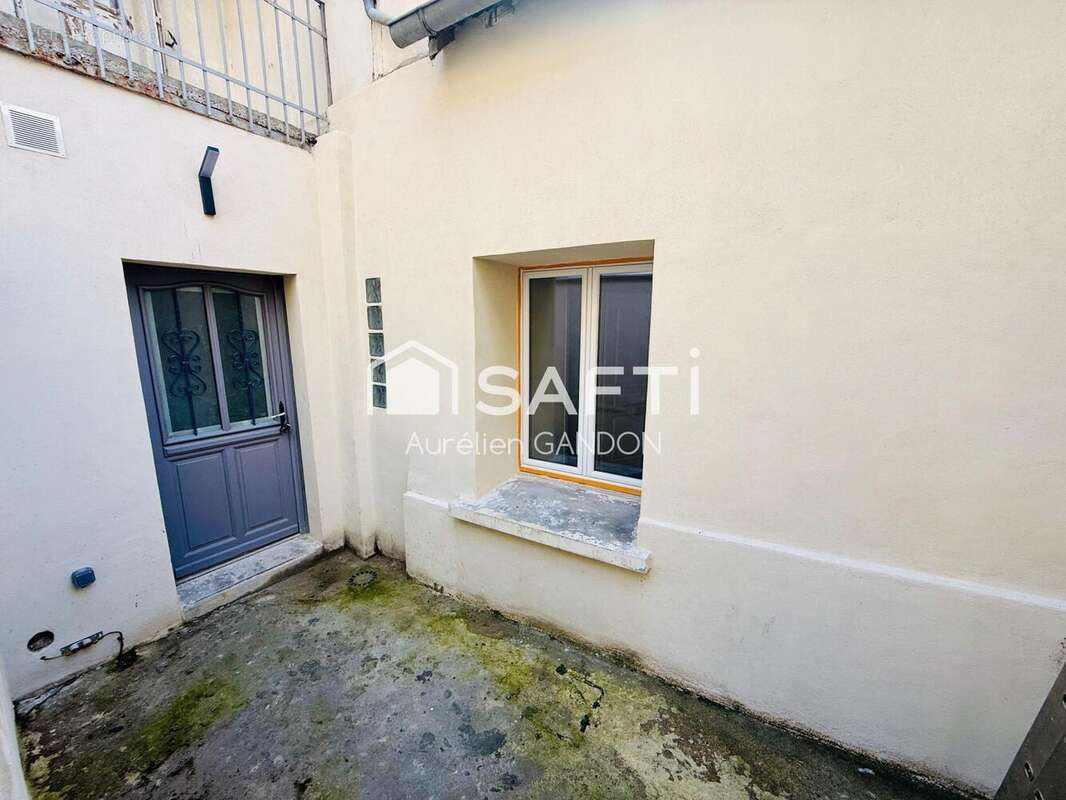 Photo 2 - Maison à JOIGNY