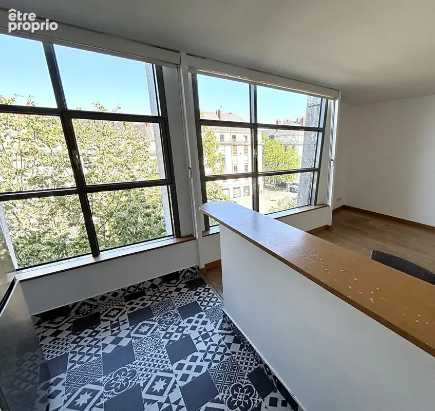 A vendre nantes centre 50 otages spacieux type 2 dans immeuble de standing - photo 4