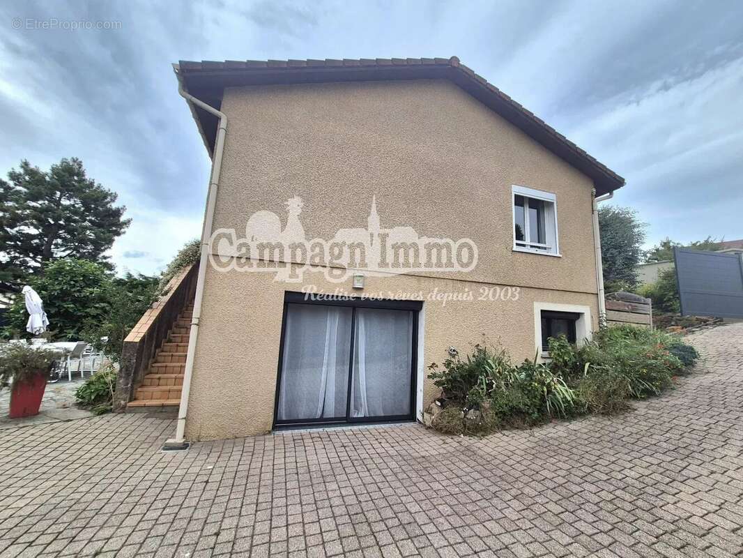 Maison 132 m² à Pontcharra-Sur-Turdine  - photo 17
