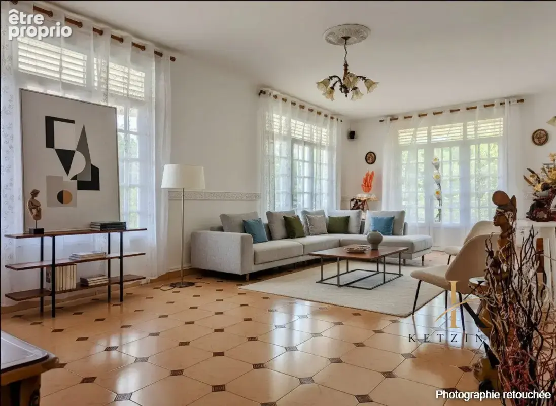 Maison 8 pièces 167 m² à vendre à Saint-Claude (97120) - photo 4