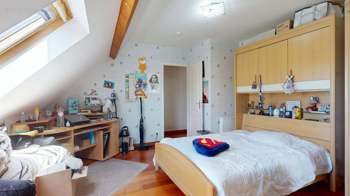 Maison à CHELLES