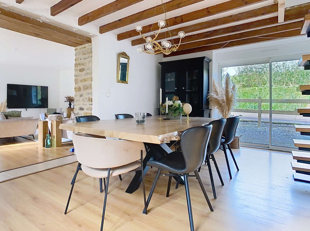 Maison à PICAUVILLE