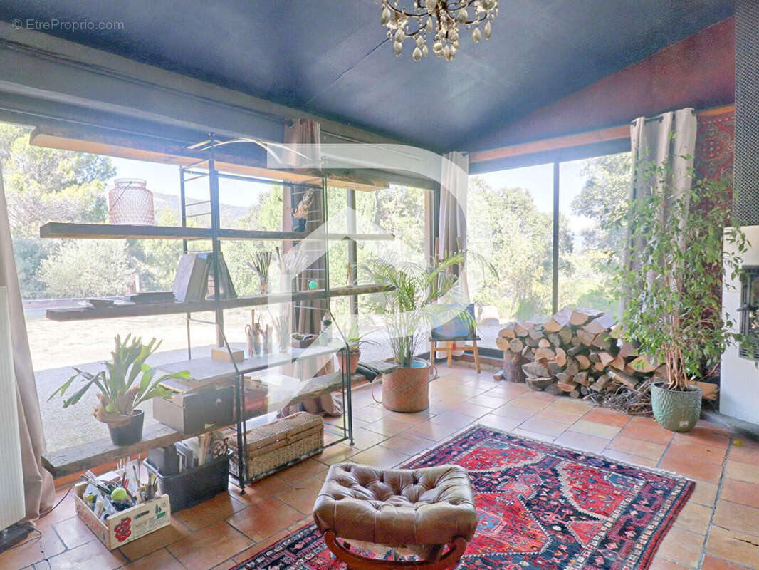 Maison à PEYPIN-D&#039;AIGUES