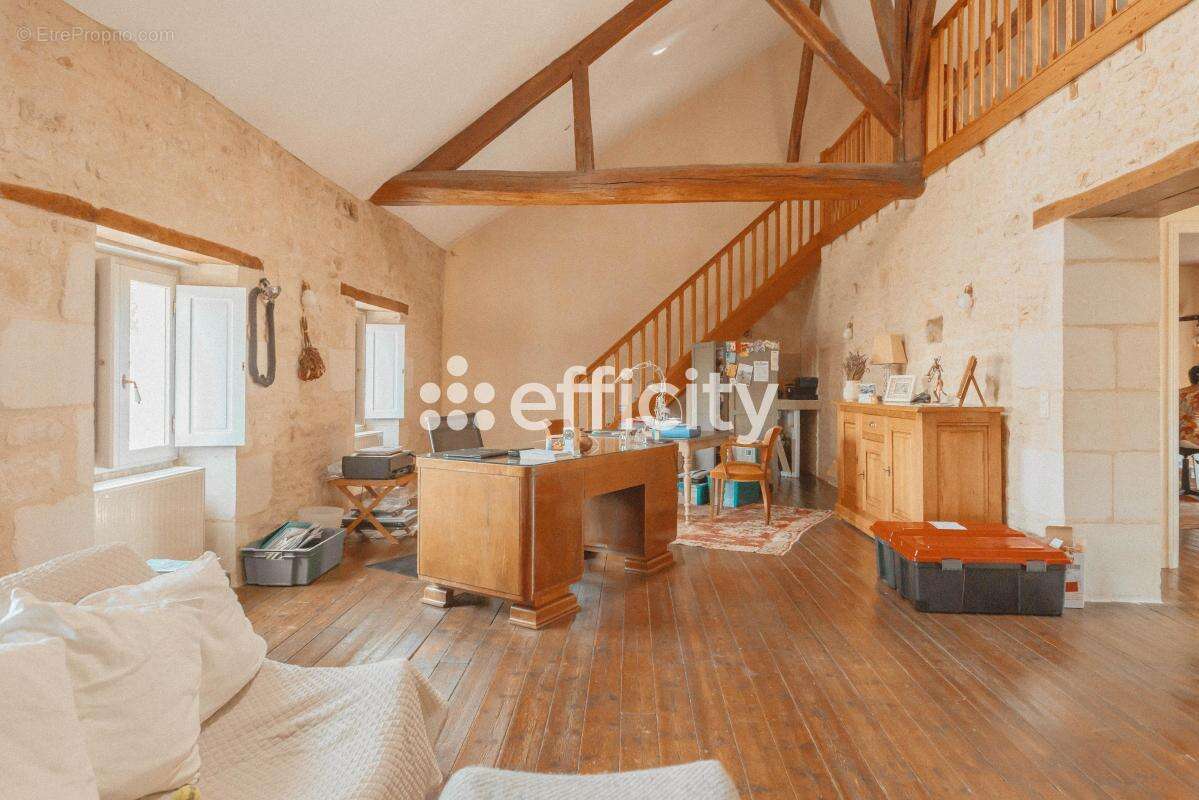 Maison 255 m² à Fontenay-Le-Comte  - photo 22
