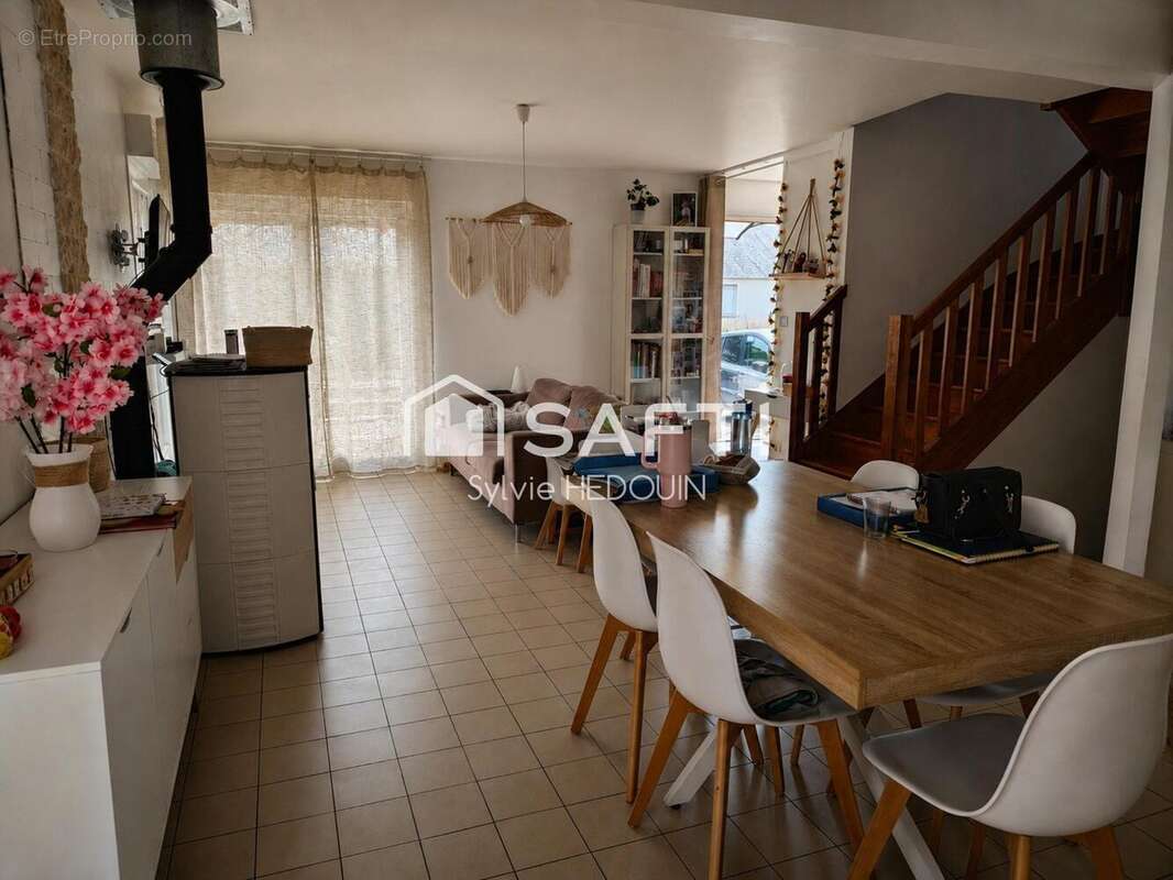 Maison 108 m² à Lassay-Les-Chateaux  - photo 6