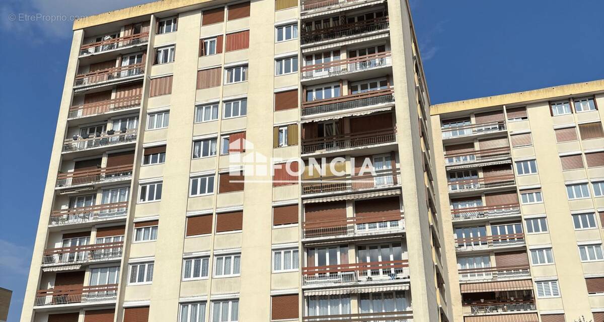Appartement à PONTOISE