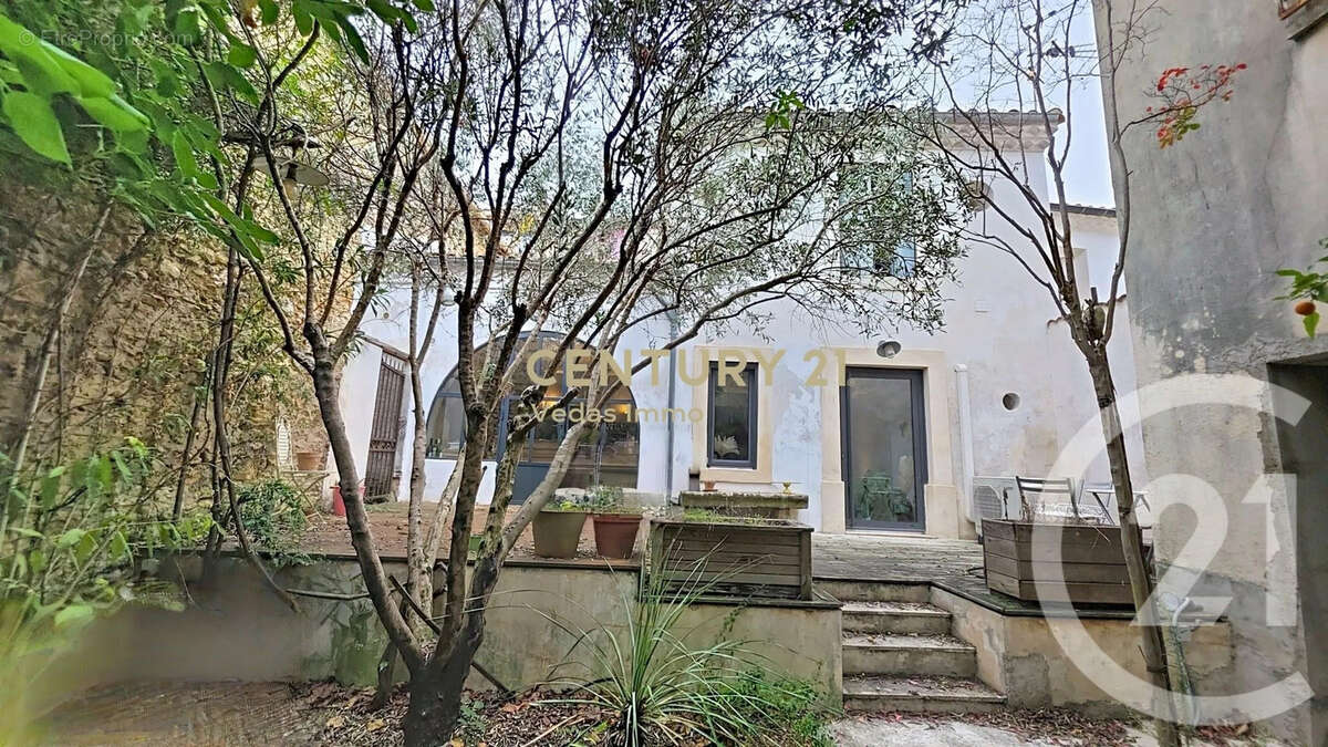 Maison à SAINT-JEAN-DE-VEDAS