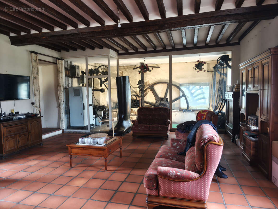 Maison à MONTREUIL-L'ARGILLE