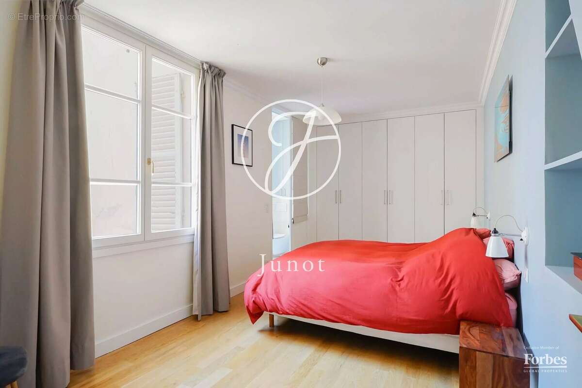 Appartement à PARIS-6E