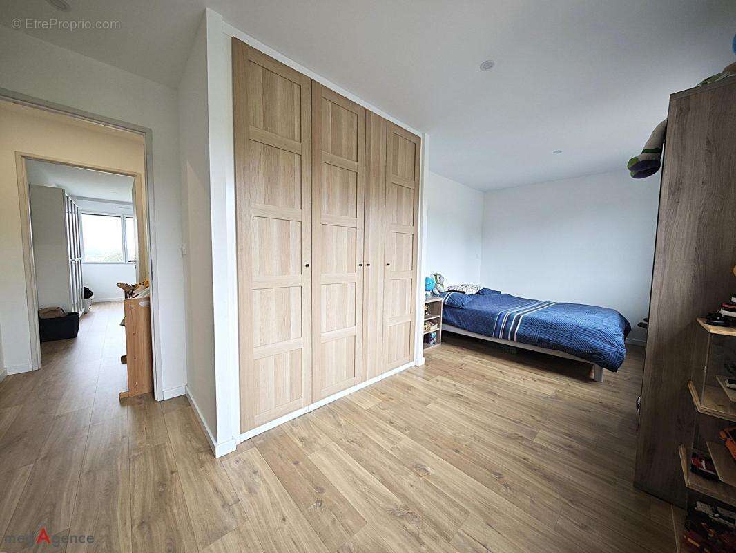 Maison contemporaine de 160 m² avec vue dégagée - photo 13