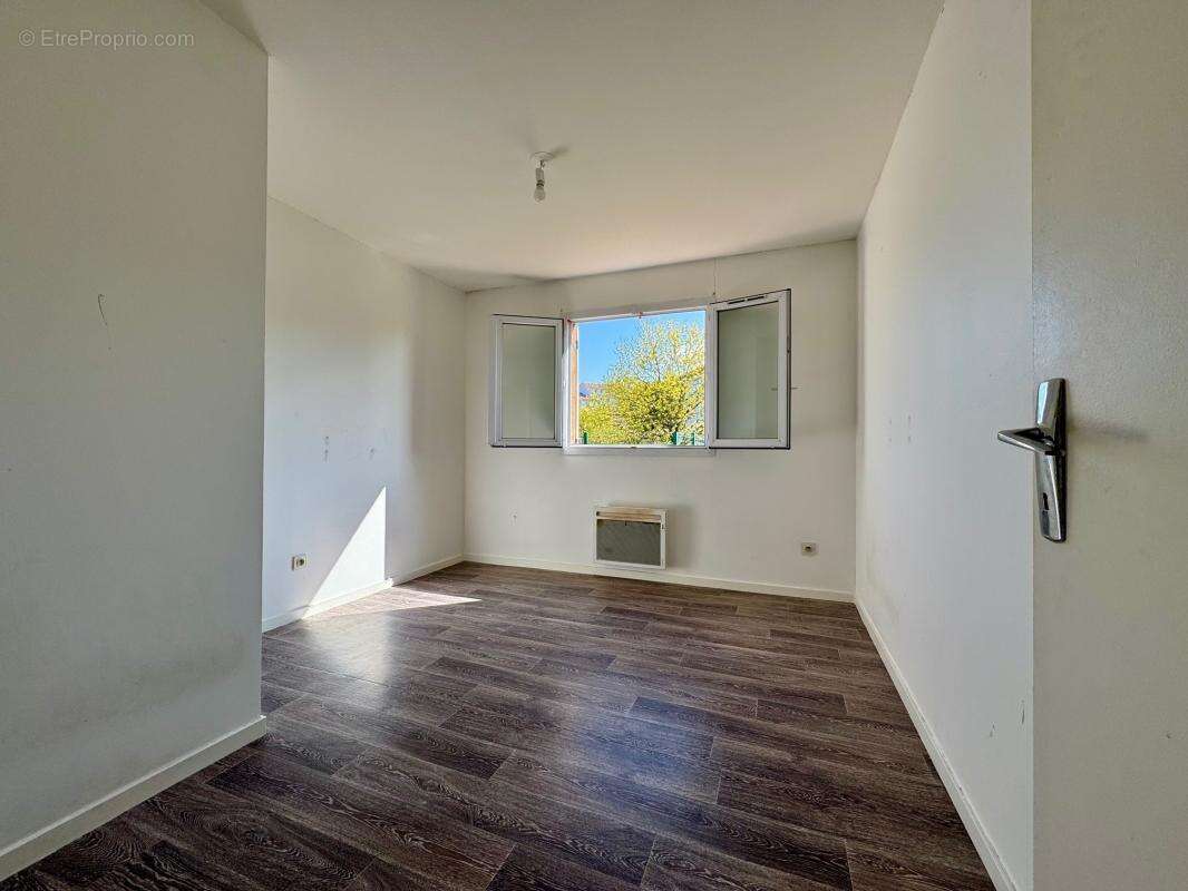 Appartement à VILLEFONTAINE