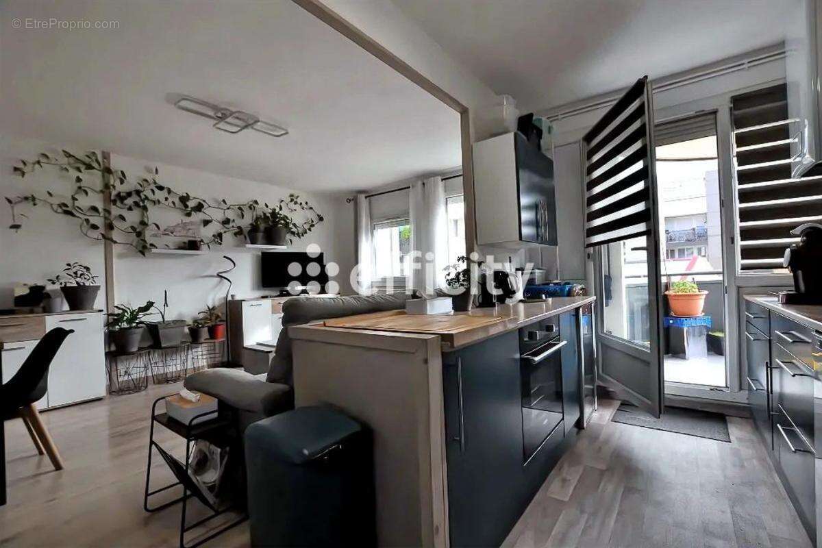 Appartement à FEYZIN