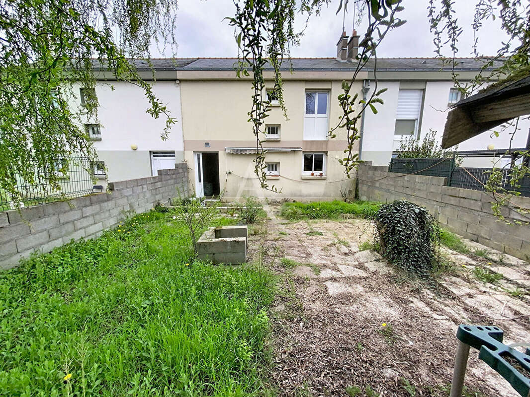 Maison à LES PONTS-DE-CE