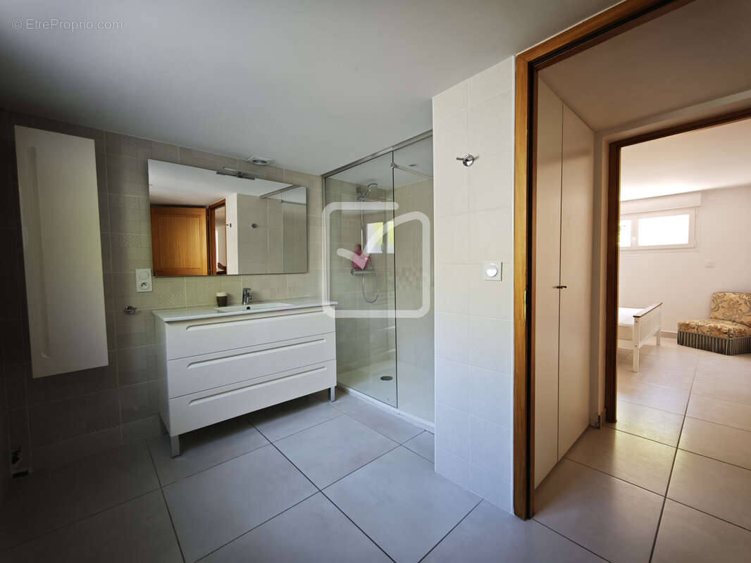 Magnifique propriété de deux appartements au calme de la nature! Vue exceptionnelle sur les montagnes! - photo 25