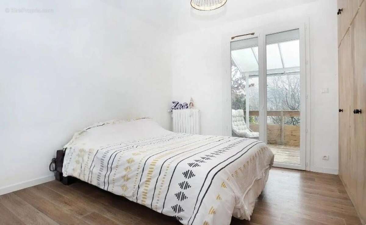 Maison lumineuse 7 pièces à Domagné - photo 6