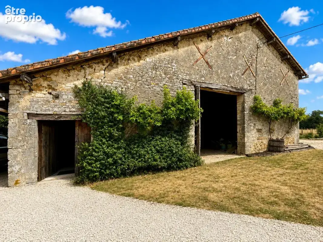 Maison en pierre 4 ch., gîte, piscine & terrain - photo 26