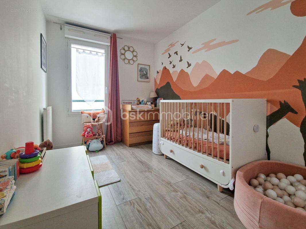 Appartement à EMERAINVILLE