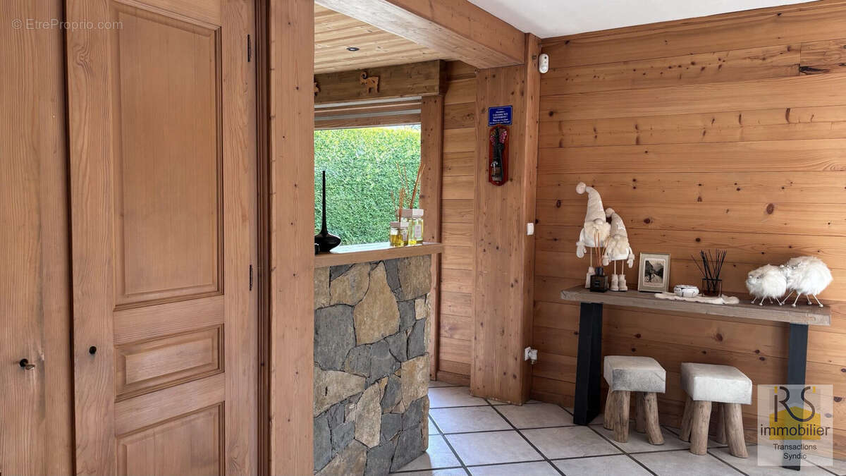 Maison à ARACHES-LA-FRASSE