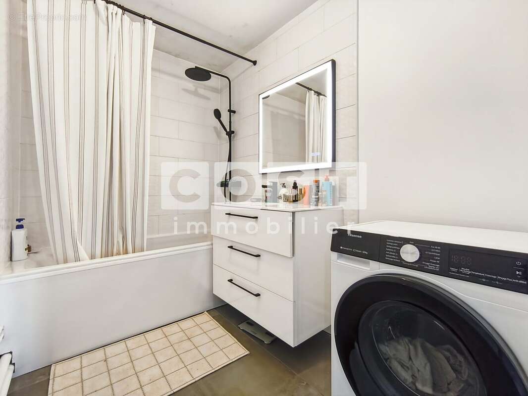 Appartement à GENNEVILLIERS