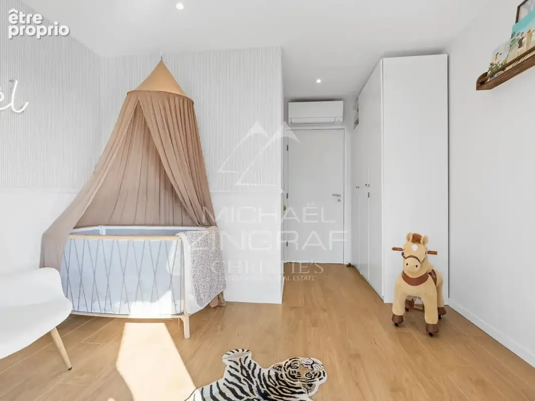 Proche Nice - Superbe appartement front de mer avec piscine - photo 8